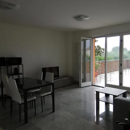 Appartamento La Terrazza Riva del Garda Buitenkant foto